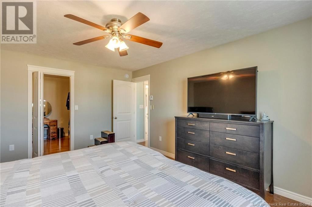 66 SQUIRE AVENUE Image 26