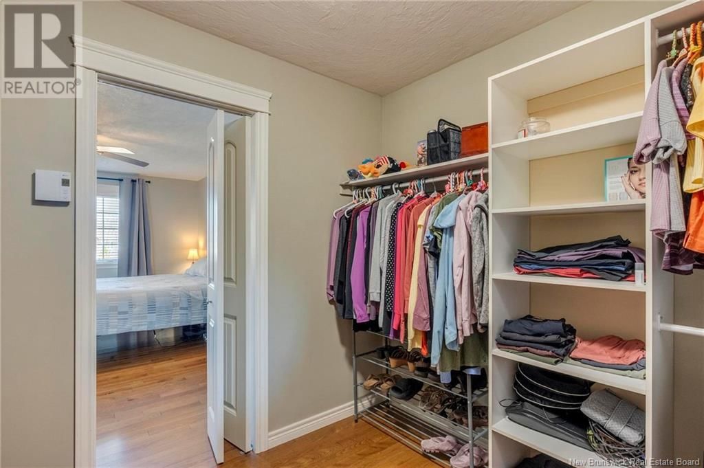 66 SQUIRE AVENUE Image 28