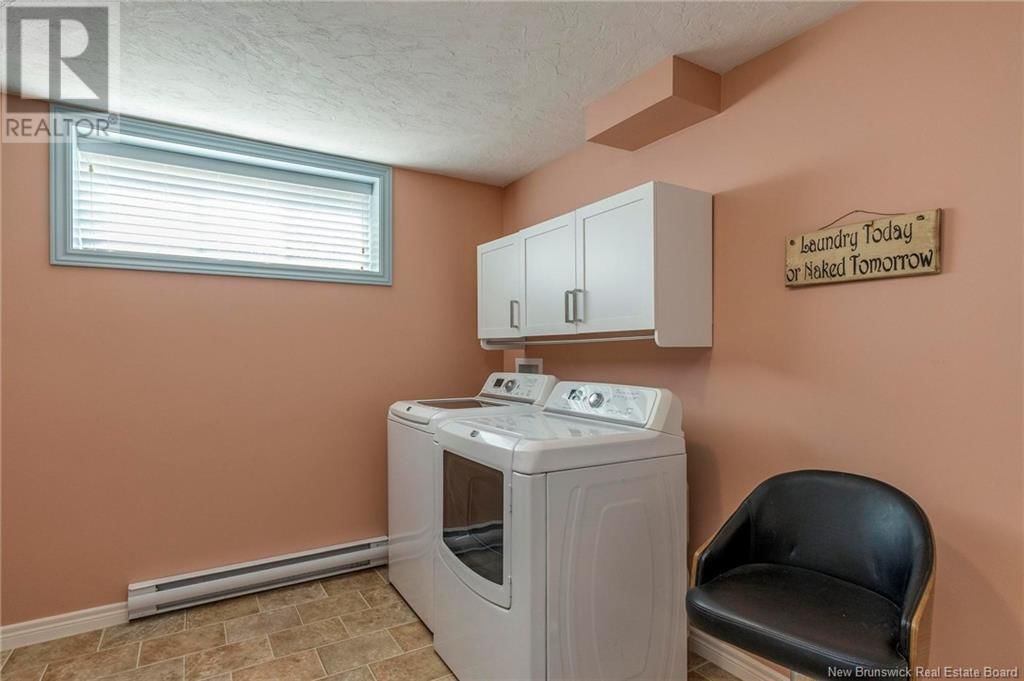 66 SQUIRE AVENUE Image 43