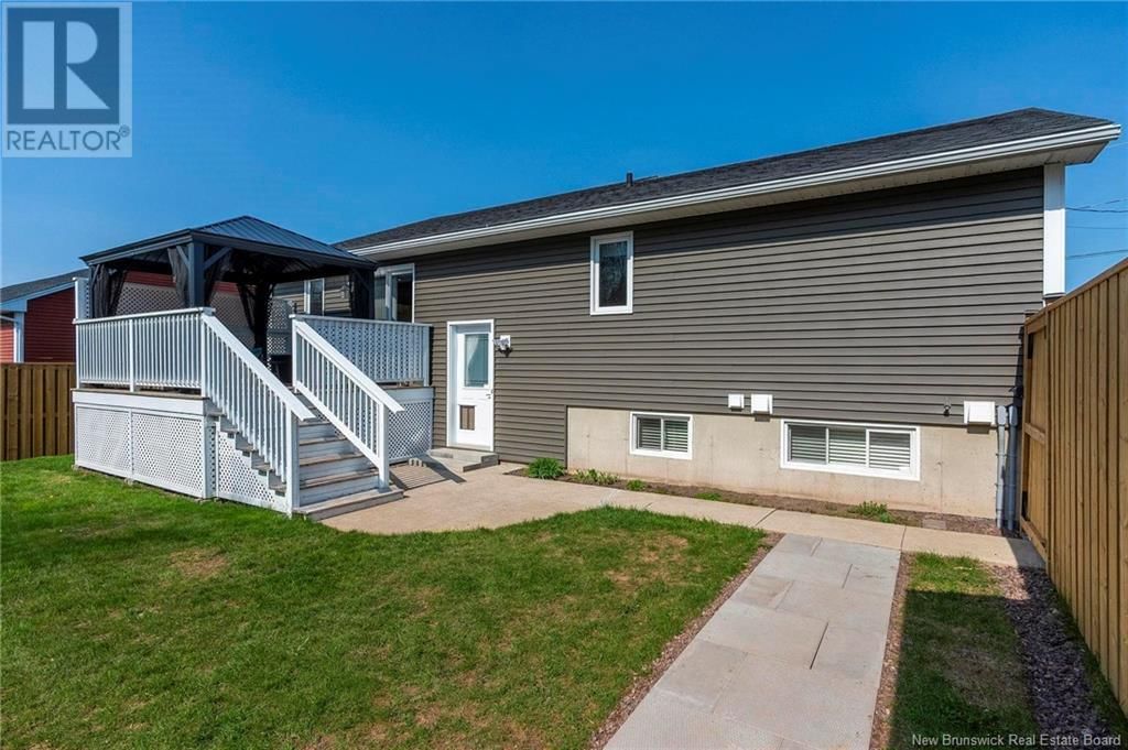 66 SQUIRE AVENUE Image 50