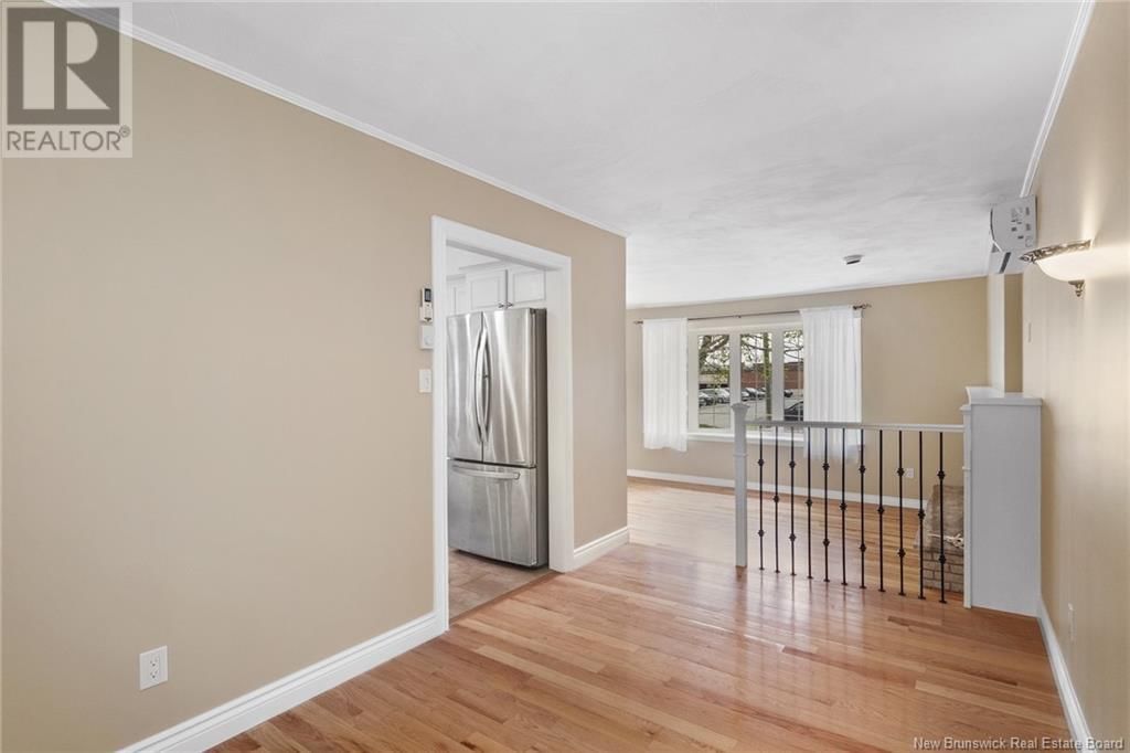 727 WINDSOR STREET Image 14