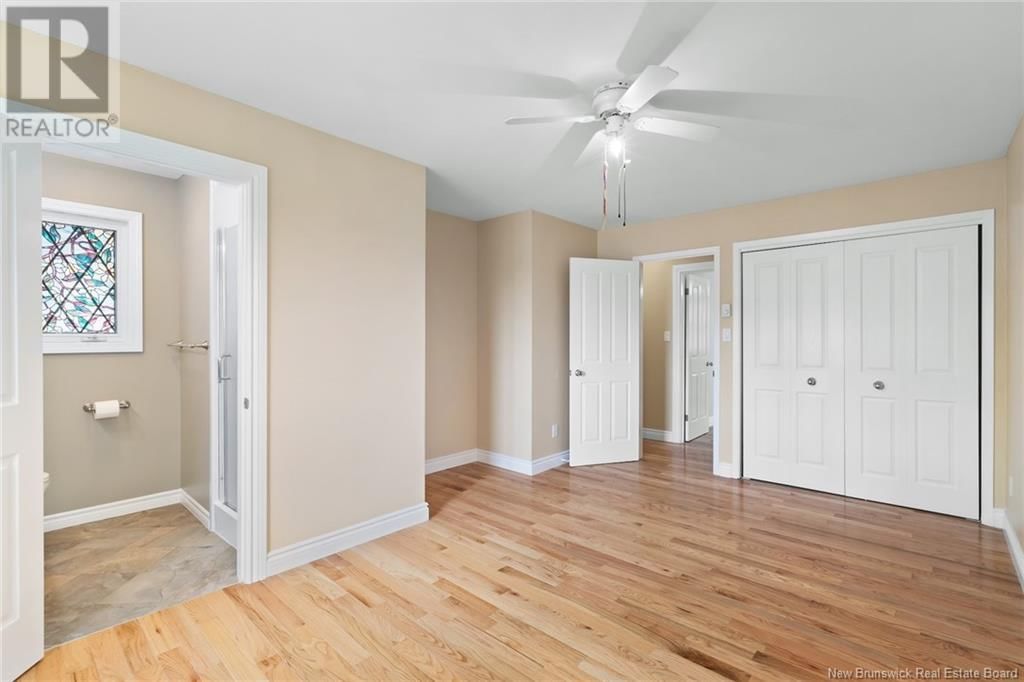 727 WINDSOR STREET Image 23