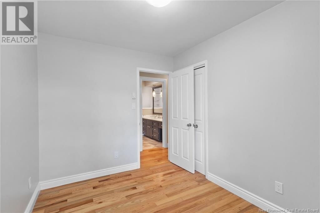 727 WINDSOR STREET Image 29