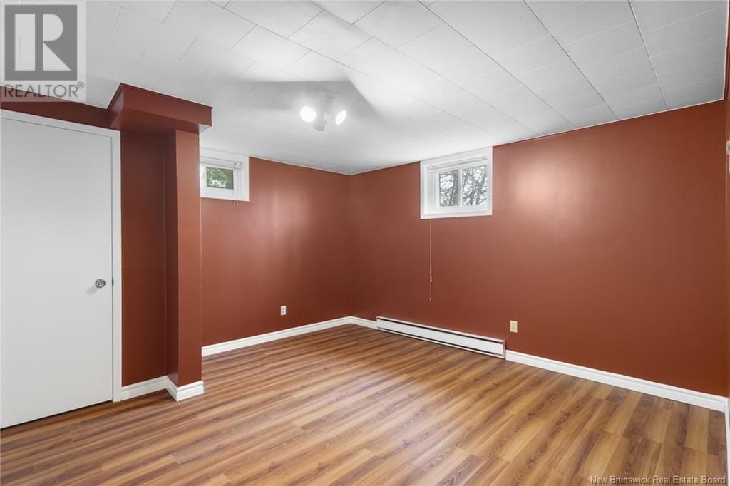 727 WINDSOR STREET Image 38