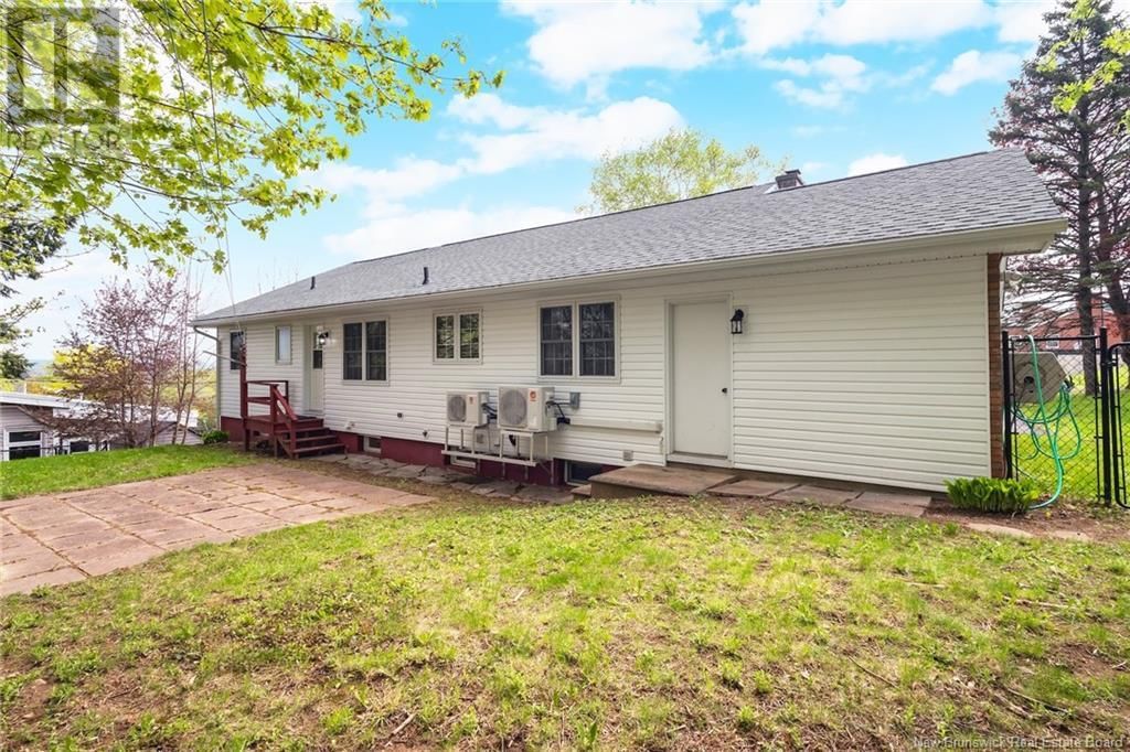 727 WINDSOR STREET Image 43