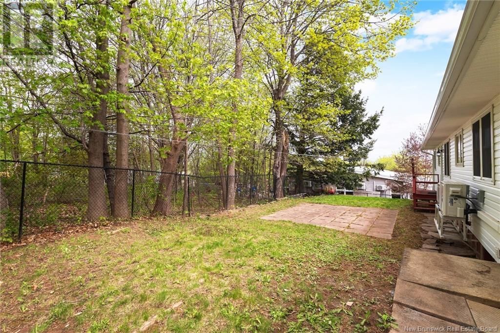 727 WINDSOR STREET Image 44