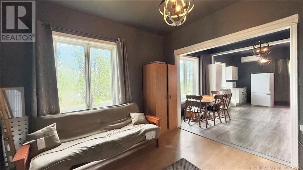 1740 BRIDEAU AVENUE Image 18