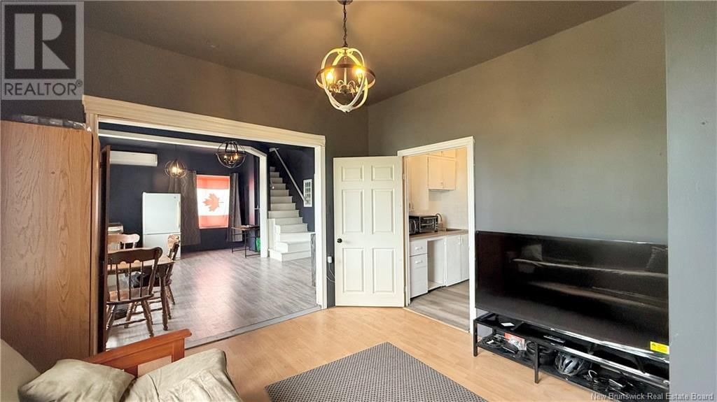 1740 BRIDEAU AVENUE Image 19