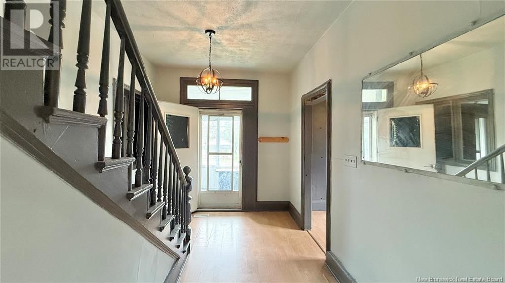 1740 BRIDEAU AVENUE Image 24