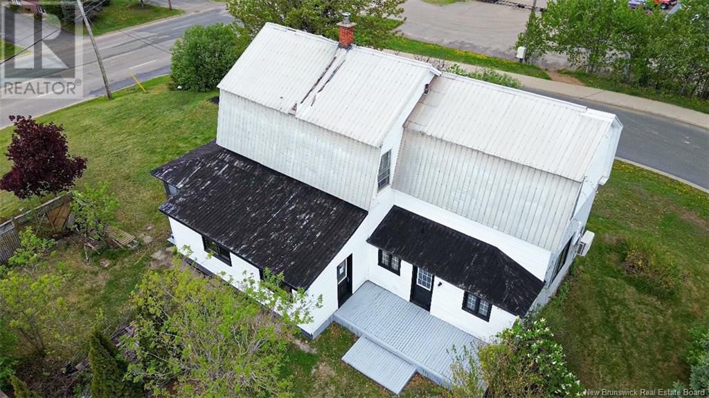 1740 BRIDEAU AVENUE Image 3