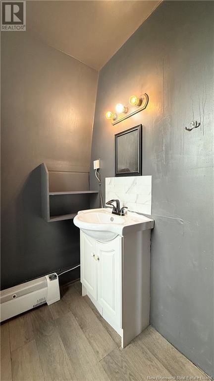 1740 BRIDEAU AVENUE Image 36