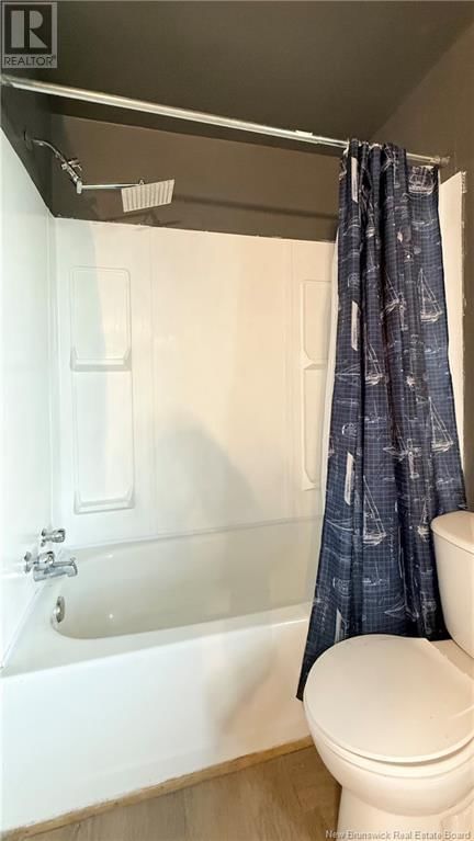 1740 BRIDEAU AVENUE Image 37