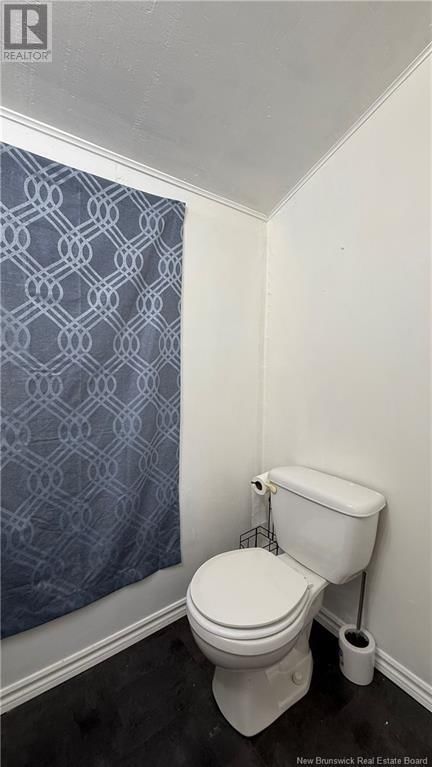 1740 BRIDEAU AVENUE Image 42