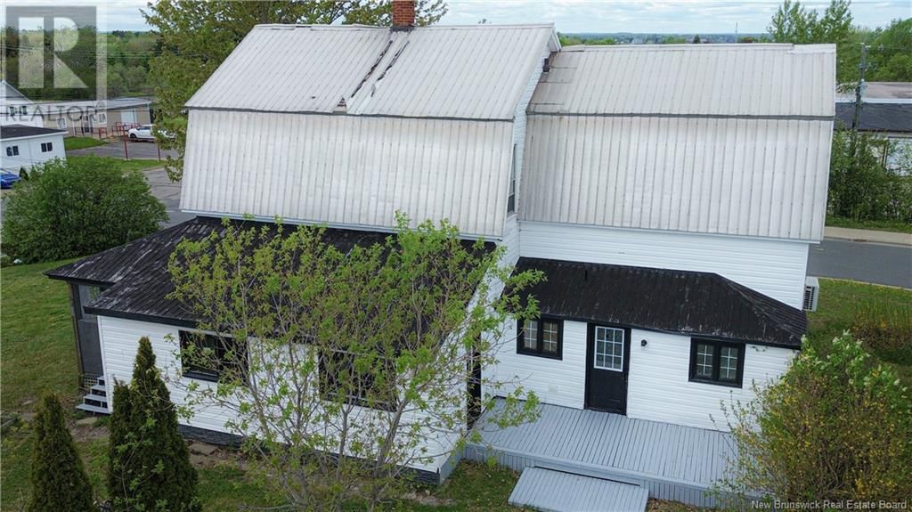1740 BRIDEAU AVENUE Image 7