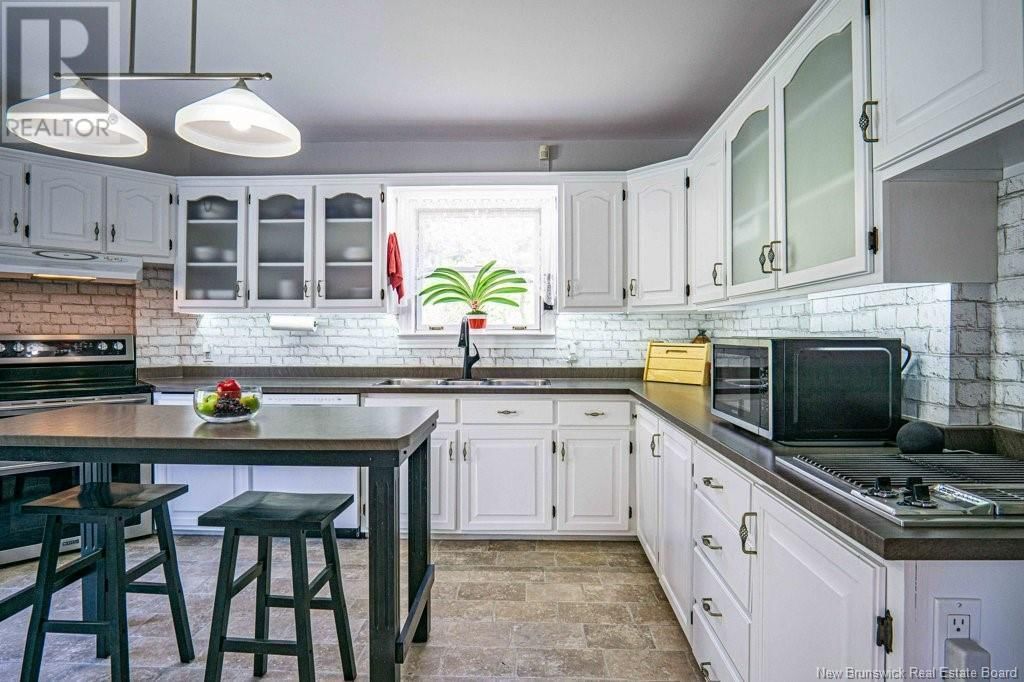 135 KINGSLEY ROAD Image 14