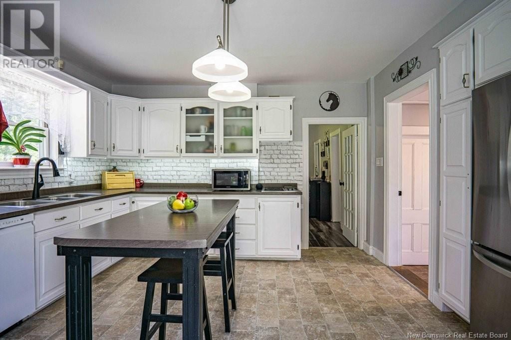 135 KINGSLEY ROAD Image 16