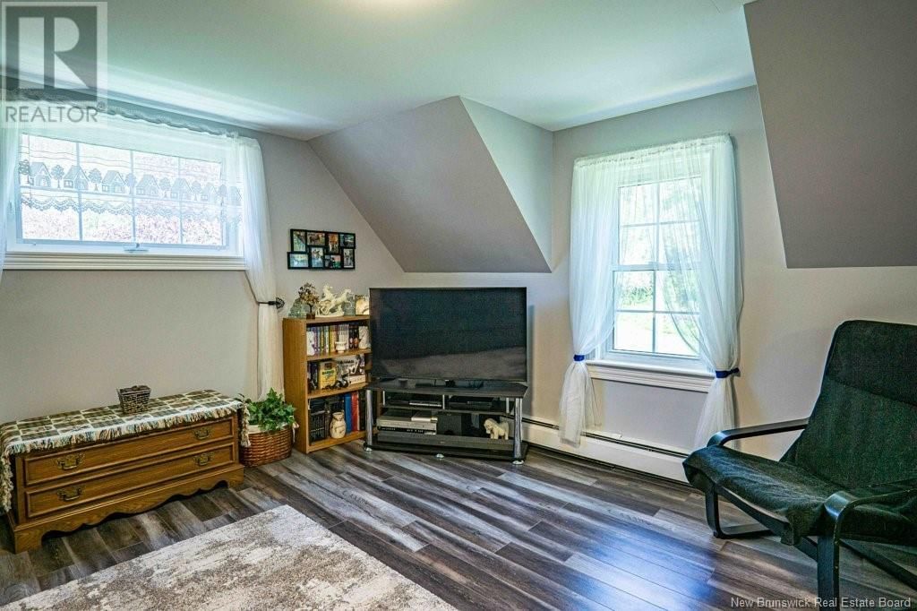 135 KINGSLEY ROAD Image 32