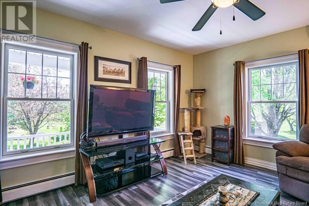 135 KINGSLEY ROAD Image 5