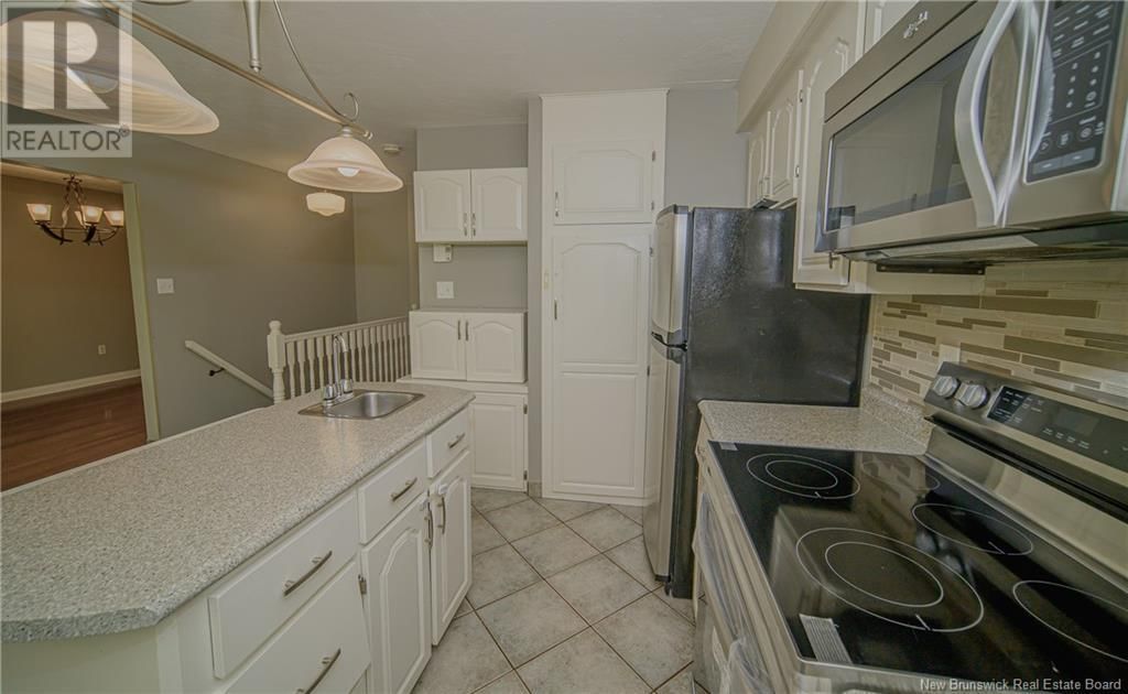 45 BROMLEY AVENUE Image 14