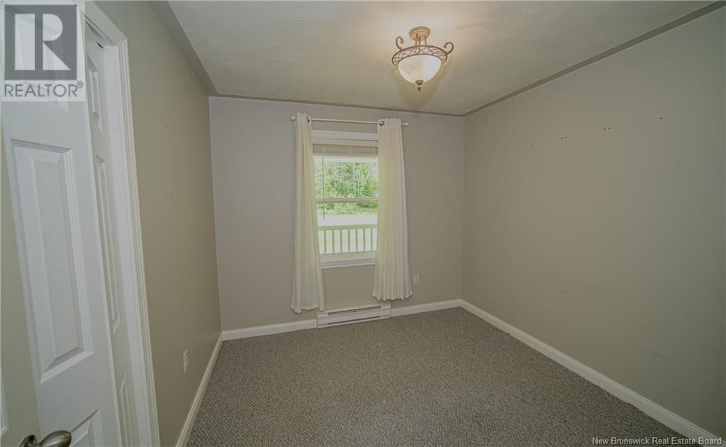 45 BROMLEY AVENUE Image 17