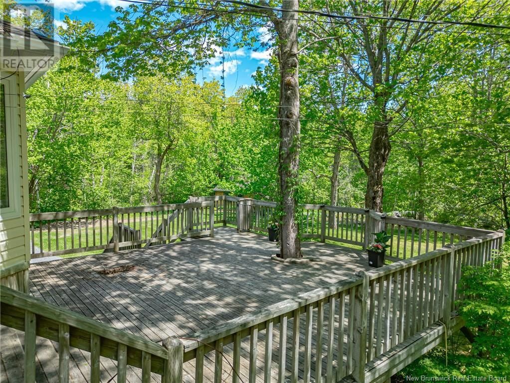 45 BROMLEY AVENUE Image 36