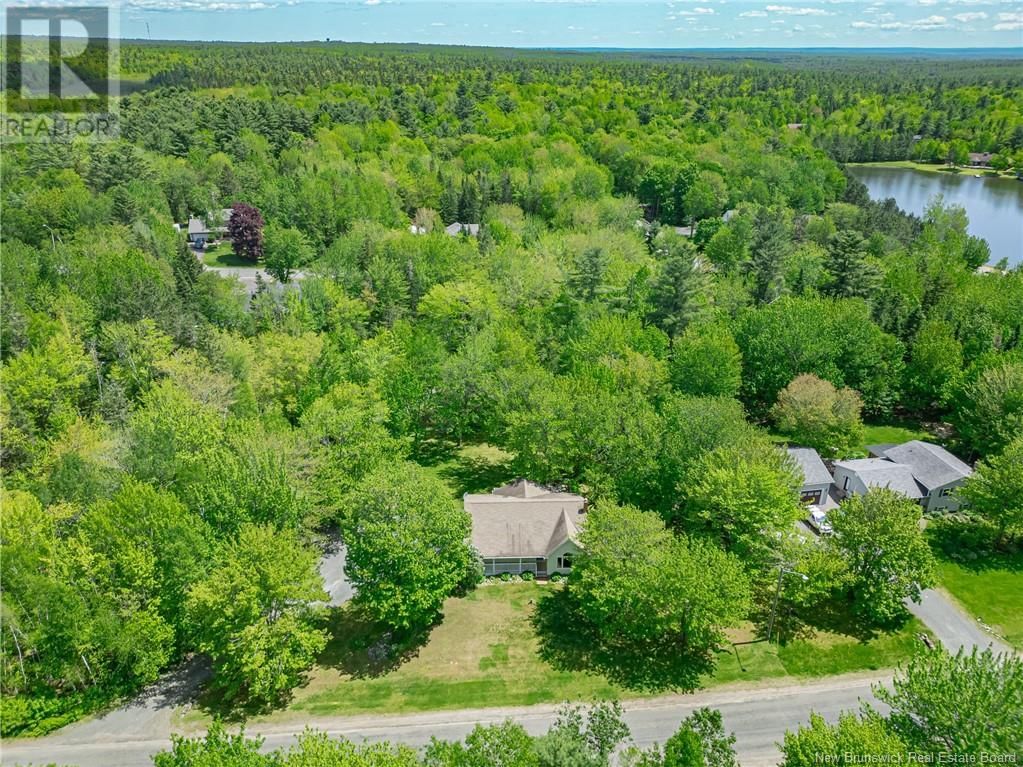 45 BROMLEY AVENUE Image 49