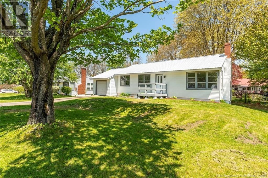 8 SILVER CRESCENT Image 38