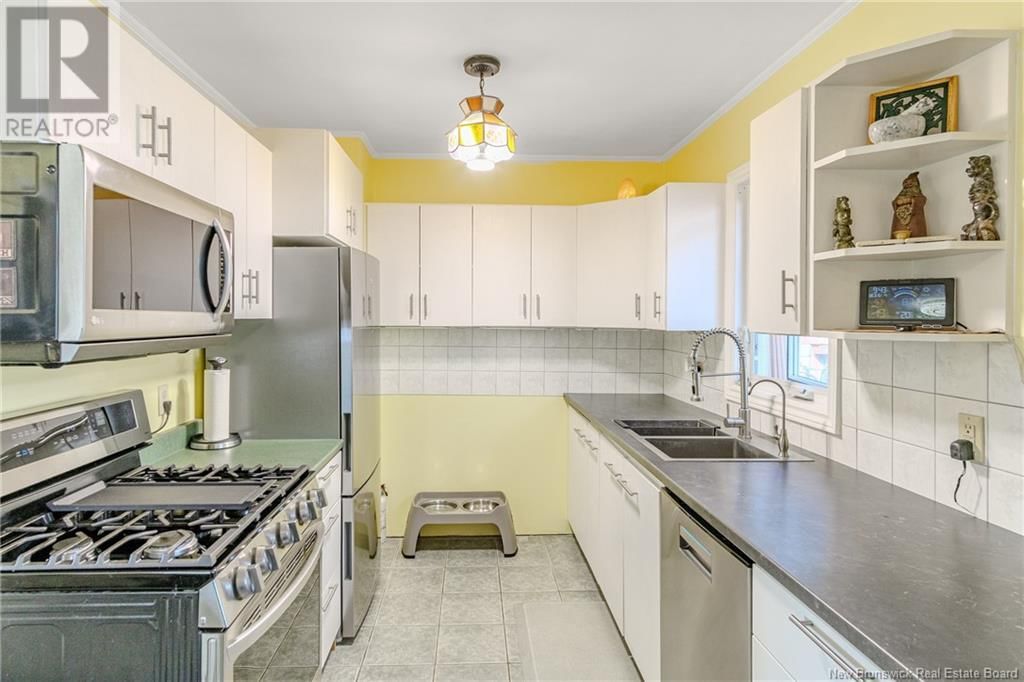 2745 LOCH LOMOND ROAD Image 11