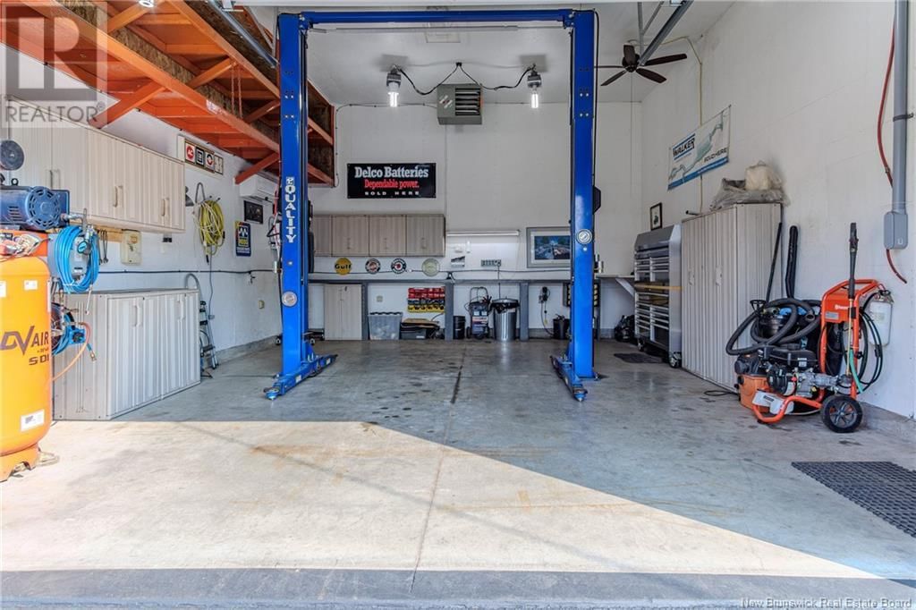 2745 LOCH LOMOND ROAD Image 29