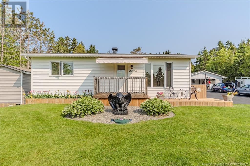 2745 LOCH LOMOND ROAD Image 3