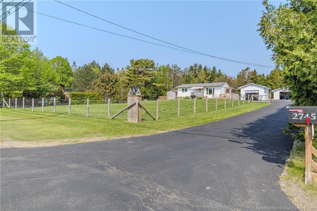 2745 LOCH LOMOND ROAD Image 31