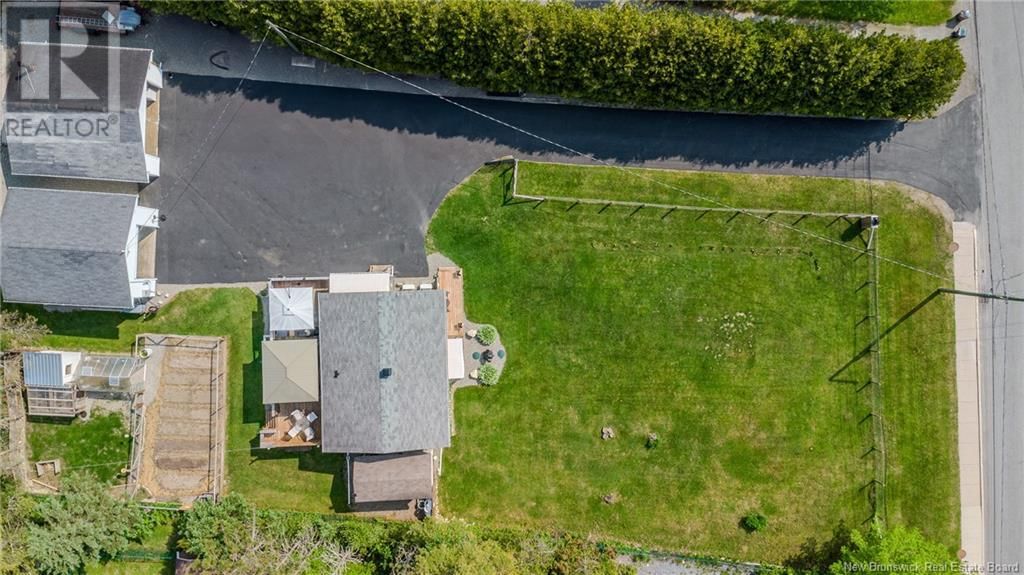 2745 LOCH LOMOND ROAD Image 33