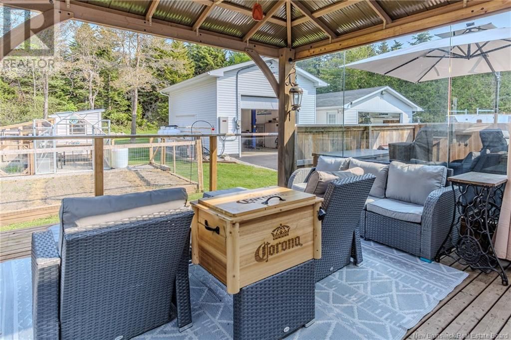 2745 LOCH LOMOND ROAD Image 37