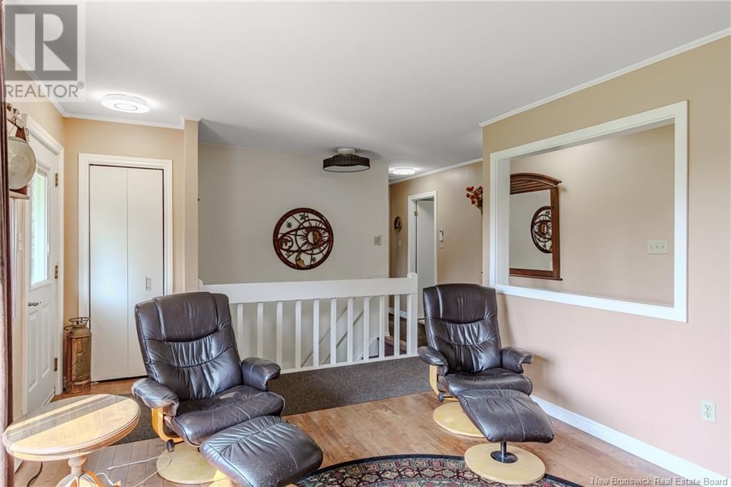 2745 LOCH LOMOND ROAD Image 9