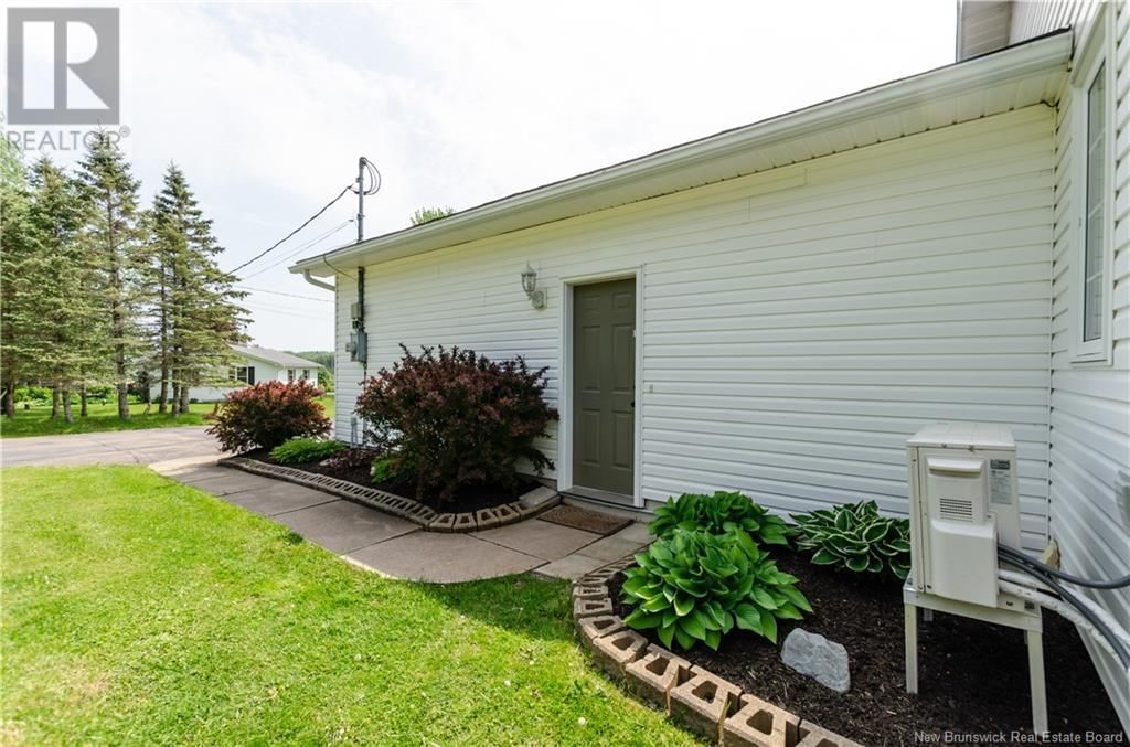 264 MOLLINS ROAD Image 33