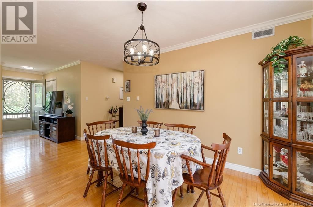 264 MOLLINS ROAD Image 9
