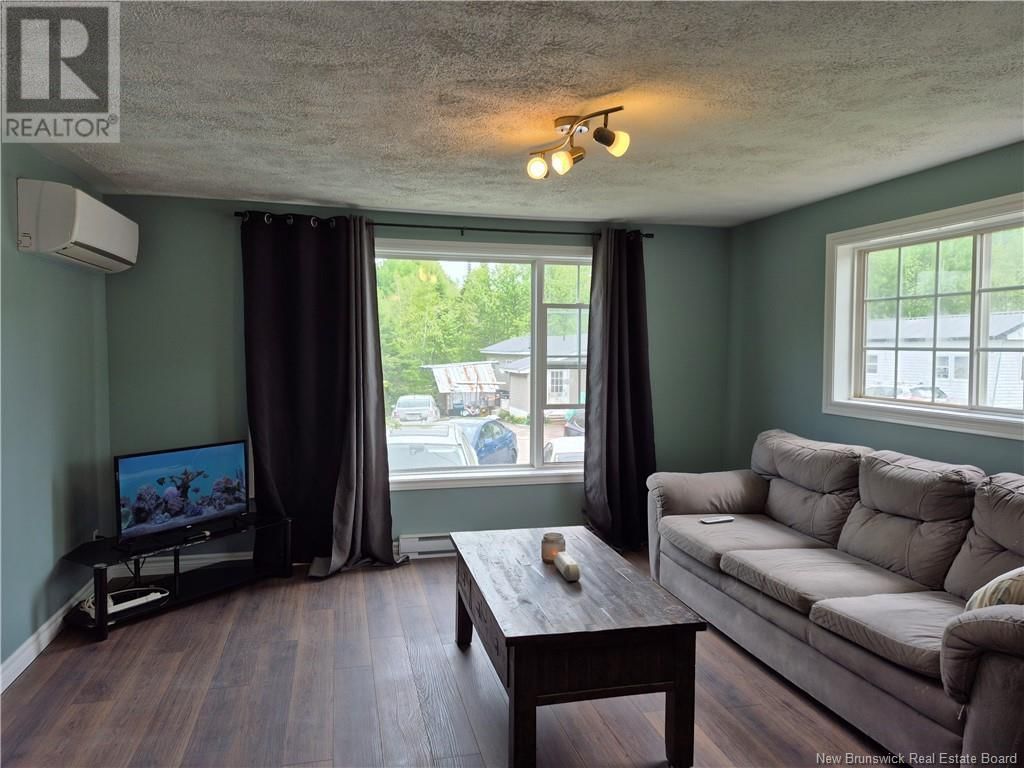 27 RYAN DRIVE Image 3