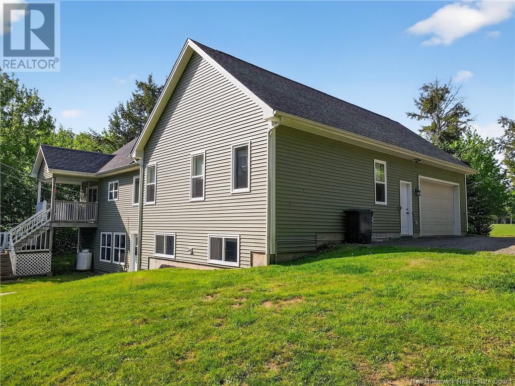 15 JOSEE DRIVE Image 12