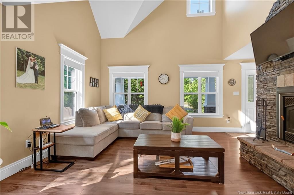 15 JOSEE DRIVE Image 17