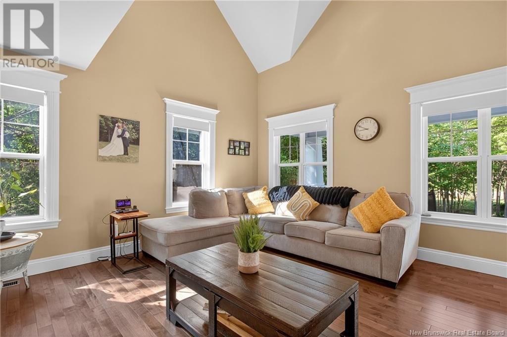 15 JOSEE DRIVE Image 18