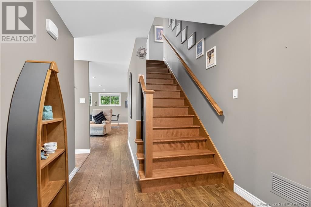 15 JOSEE DRIVE Image 44