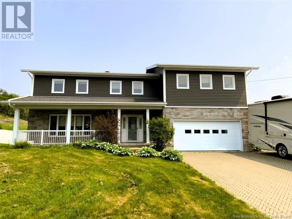 33 Thibaudeau Avenue, Edmundston, New Brunswick E3V 4Z1