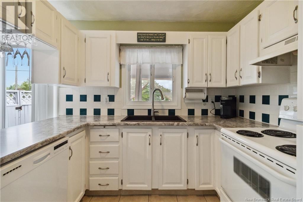 106 KNOX DRIVE Image 17