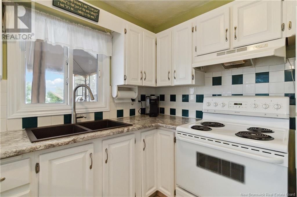 106 KNOX DRIVE Image 18