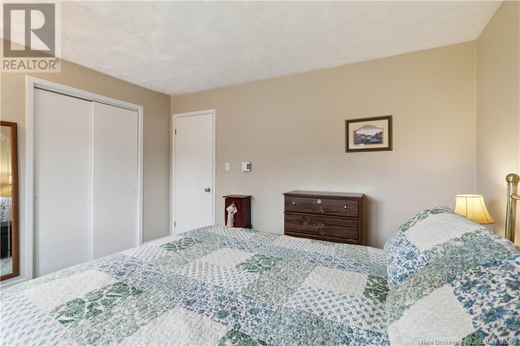 106 KNOX DRIVE Image 24