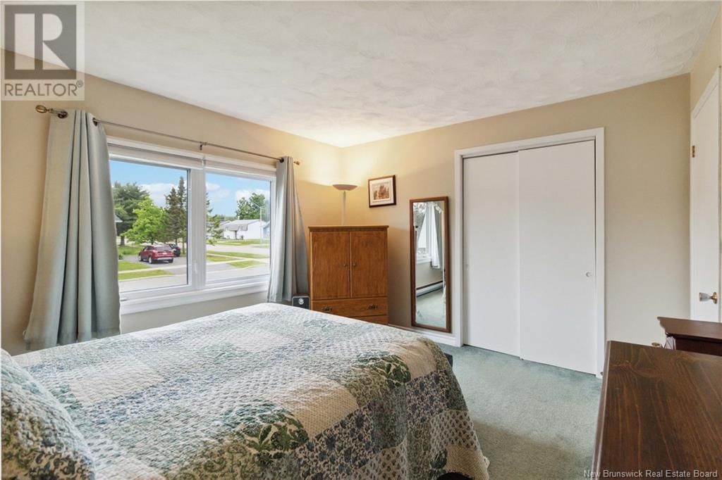 106 KNOX DRIVE Image 25