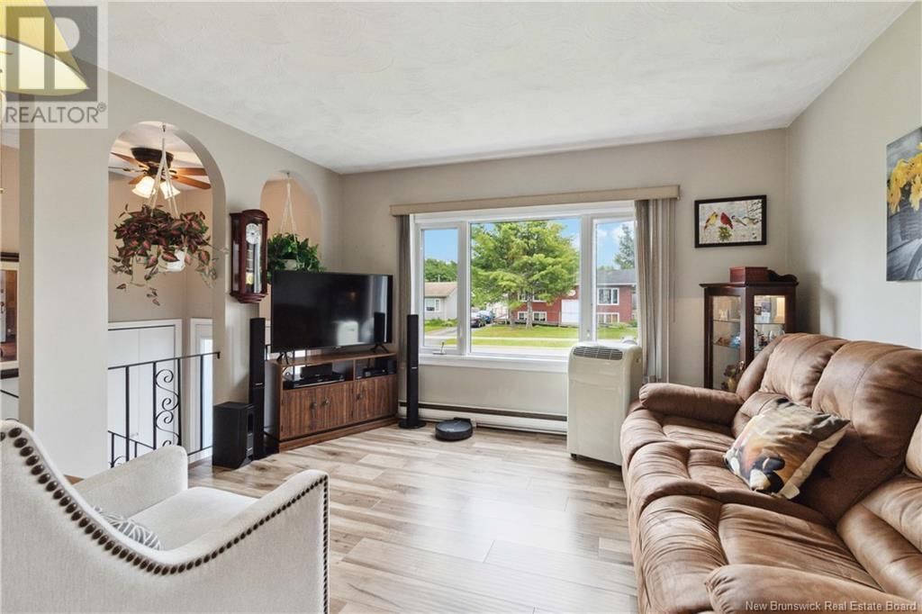 106 KNOX DRIVE Image 8