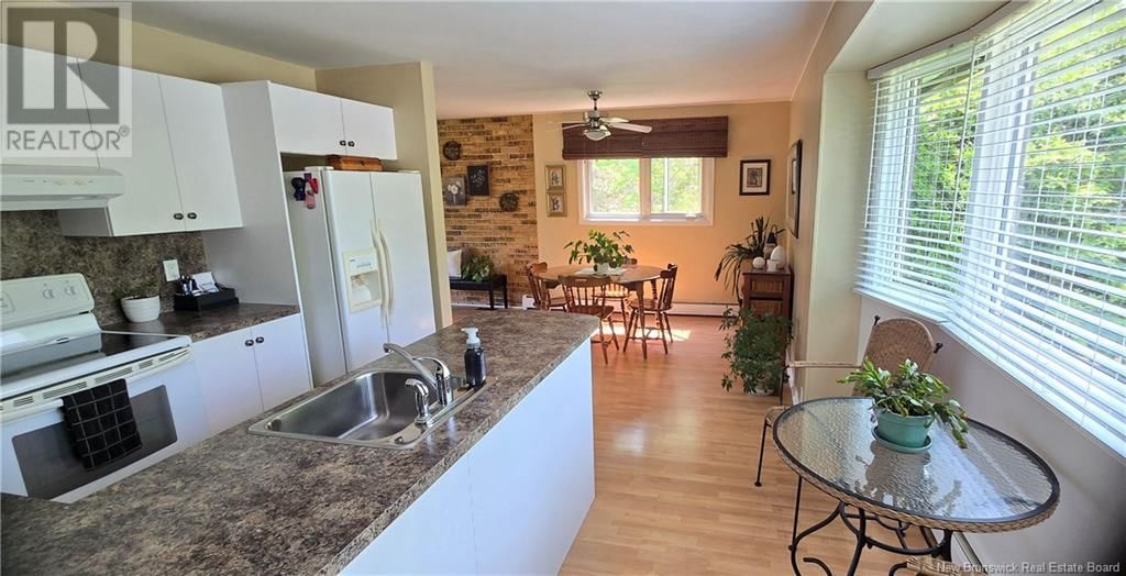 934 HILLSBOROUGH Image 13