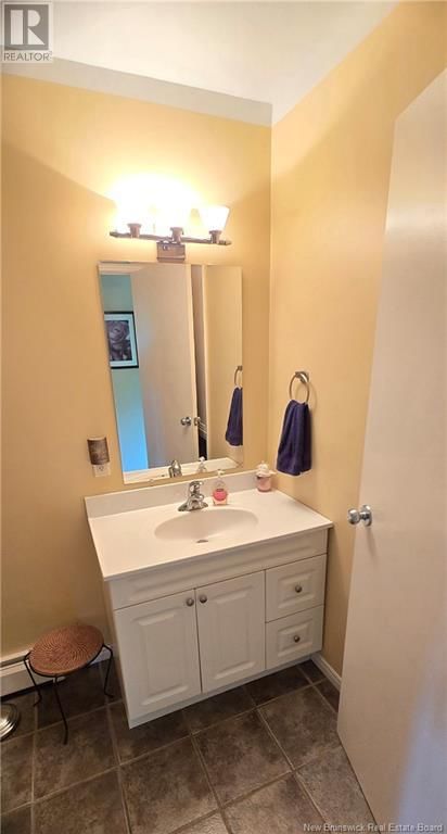 934 HILLSBOROUGH Image 23