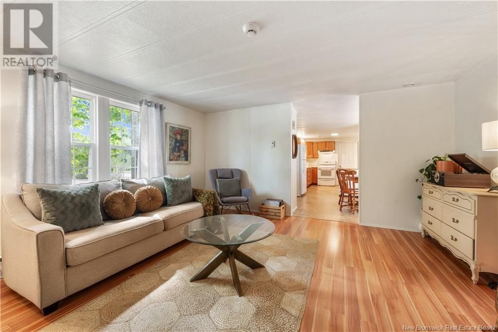 1 HERON STREET Image 11
